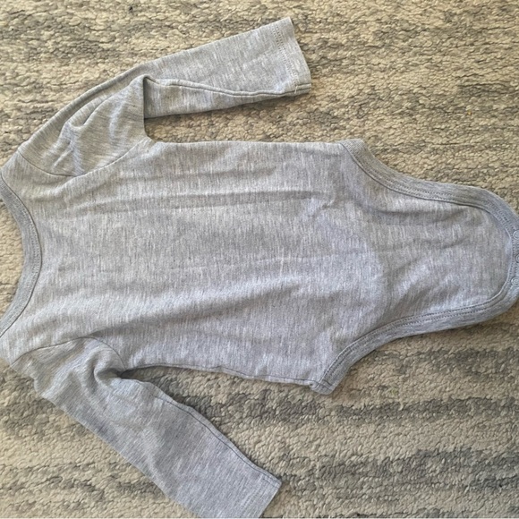 Vineyard Vines Gray Baby Onesie with Football Whale Design - Picture 3 of 3